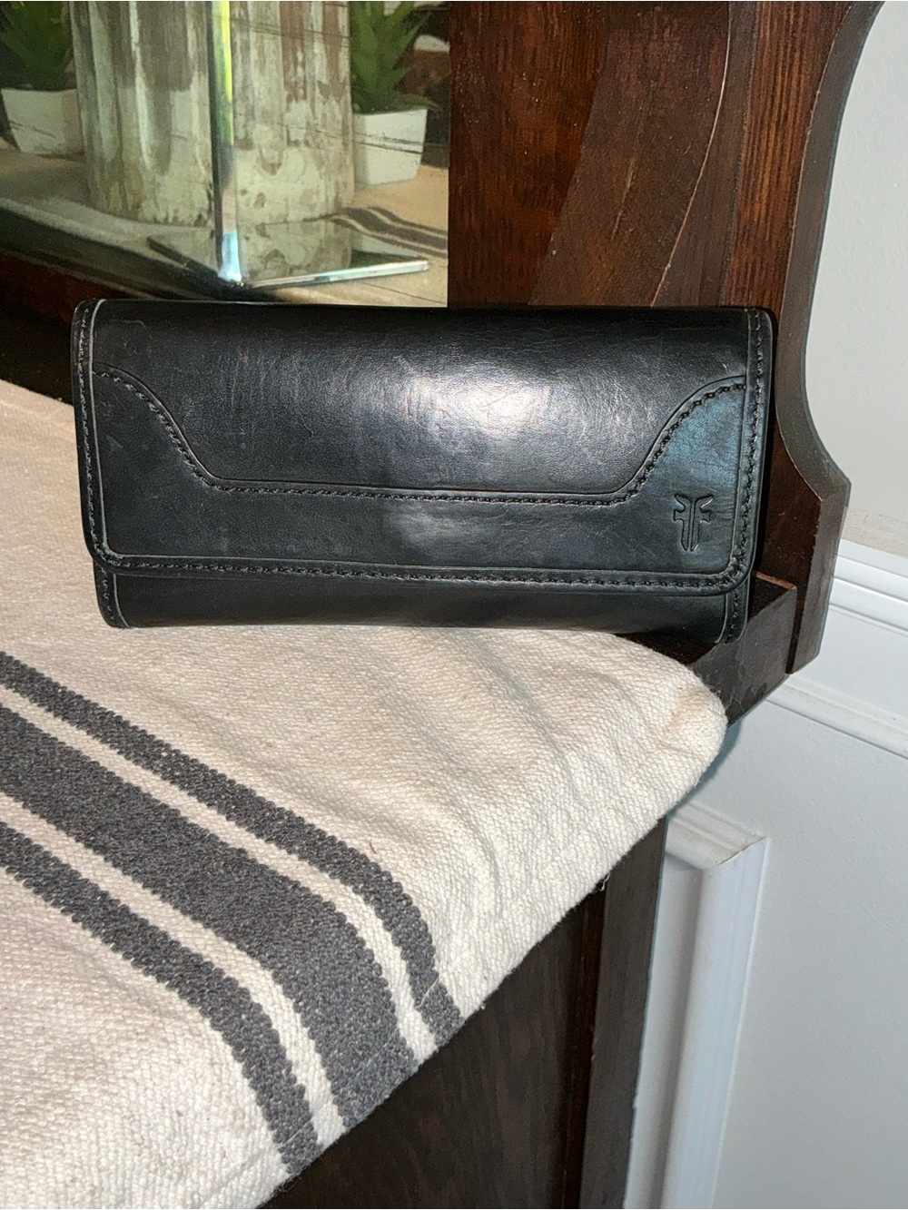 Frye Leather Melissa Trifold Continental Snap Wallet Black $158